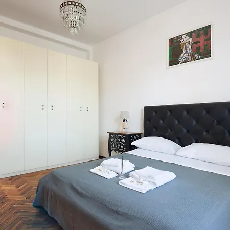 Casa Di Crissy - Centro Apartment